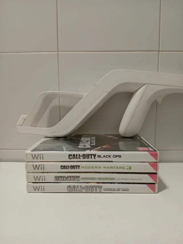 Pack 4 Juegos Call of Duty Wii + Accesorio