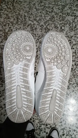 Zapatillas Munich Blancas y Negras Talla 38