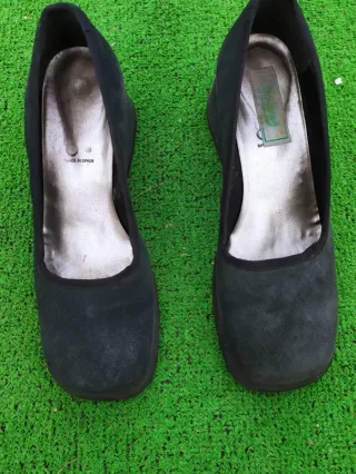 Regalo Zapatos de ante gris tacón