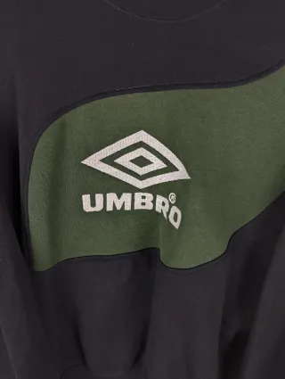 Sudadera Umbro Vintage Rework Negra y Verde