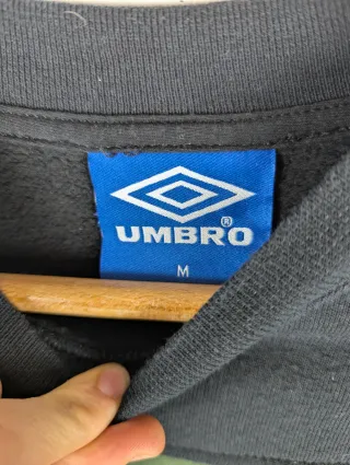 Sudadera Umbro Vintage Rework Negra y Verde