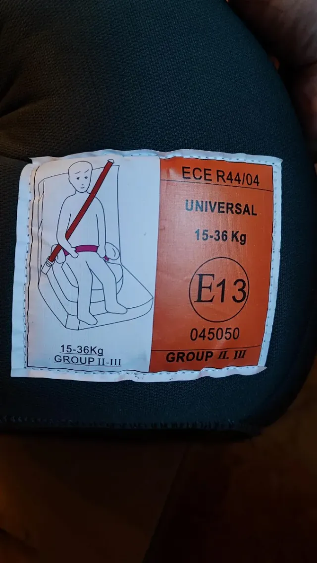 Asiento elevador niños coche