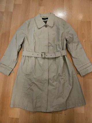 Gabardina impermeable