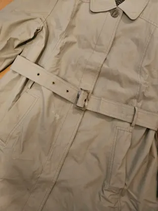 Gabardina impermeable