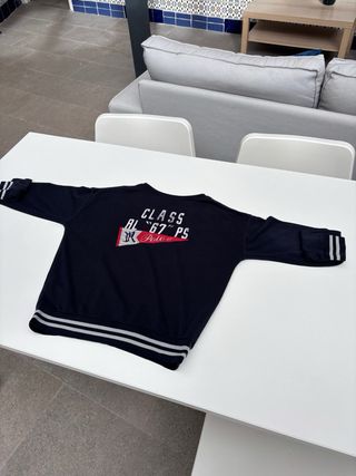 Jersey Negro con Bordados