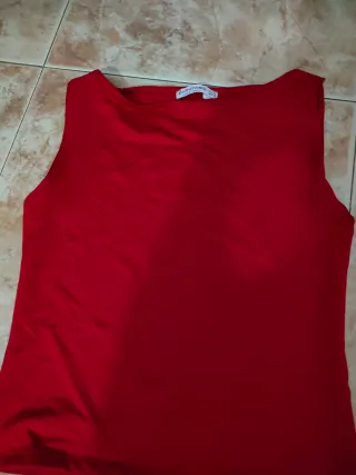 Camiseta elástica roja