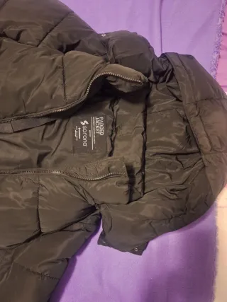 Abrigo acolchado negro Stradivarius Talla S