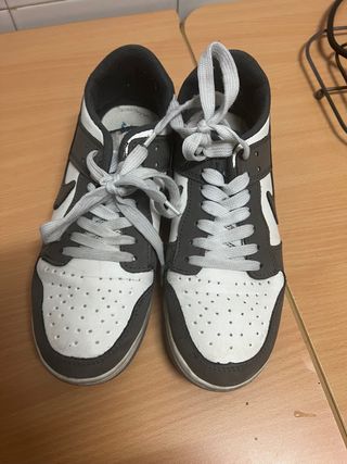 Zapatillas Nike Dunk Low Gris y Blanco
