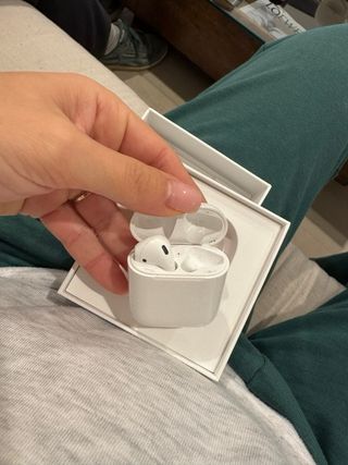 Airpods 2da Gen - Falta Auricular R