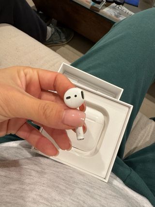Airpods 2da Gen - Falta Auricular R