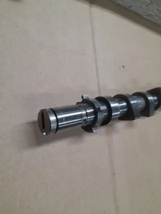 Árbol de levas 8200978873 Renault Duster 1.5