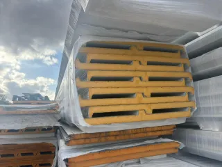 Paneles Sándwich Metálicos