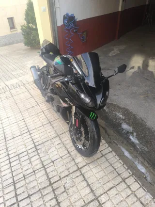 Kawasaki Ninja ZX6R 2010