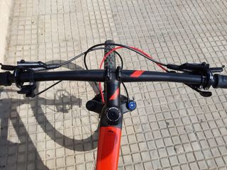 Bicicleta Cube Reaction Carbono