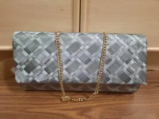 NUEVO Bolso de mano plateado tejido