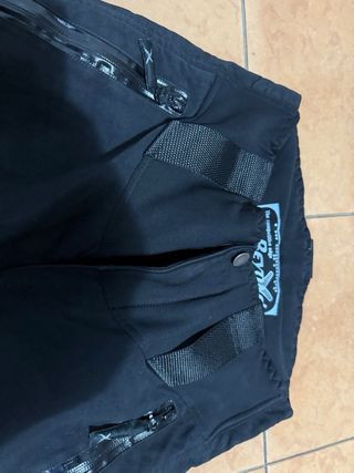 Pantalón Invierno Trekking Negro/Rojo