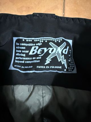 Pantalón Invierno Trekking Negro/Rojo