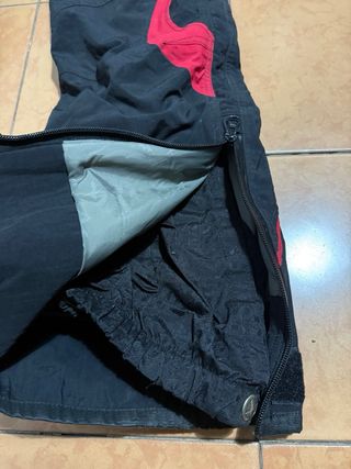 Pantalón Invierno Trekking Negro/Rojo