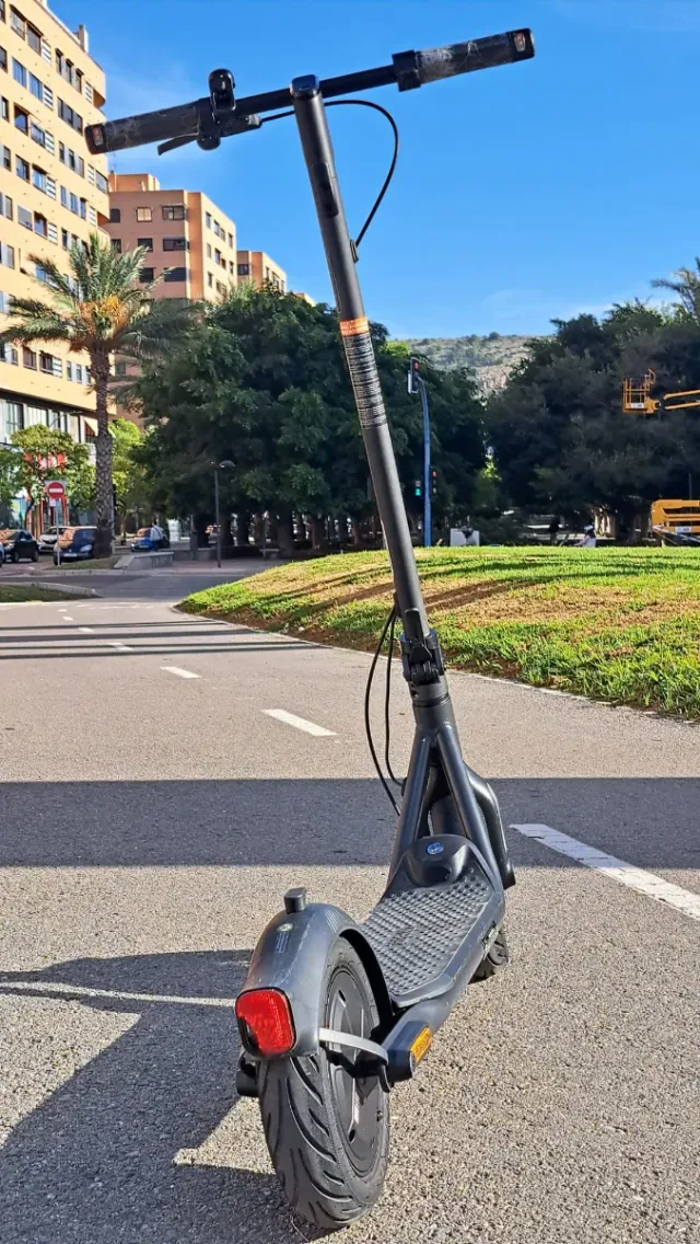 Patinete Eléctrico Negro