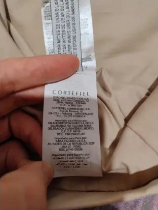 Gabardina corta beige