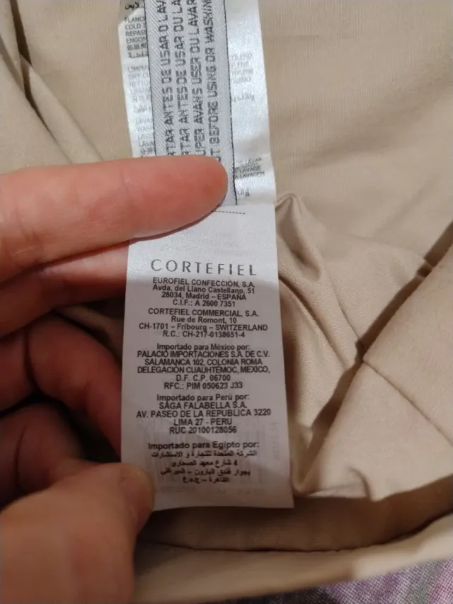 Gabardina corta beige