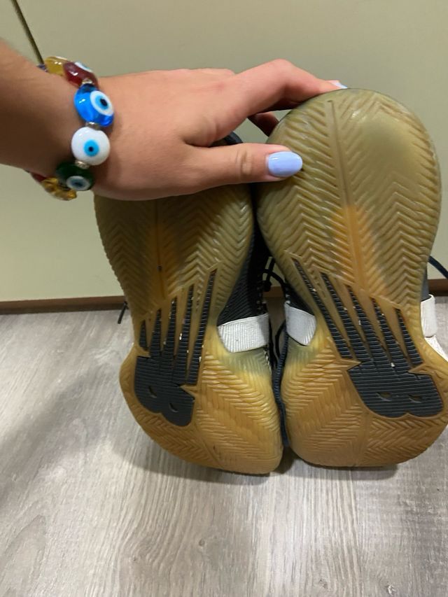 Zapatillas New Balance Hombre Negras/Blancas