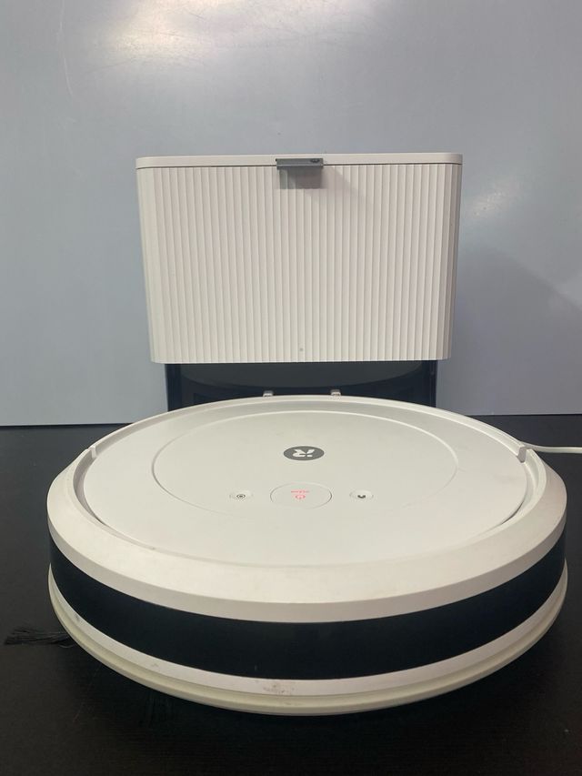 Roomba Combo Essential + Base AutoEmpty