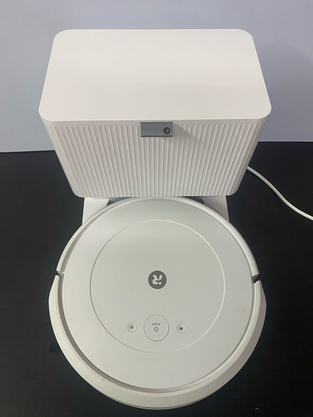 Roomba Combo Essential + Base AutoEmpty