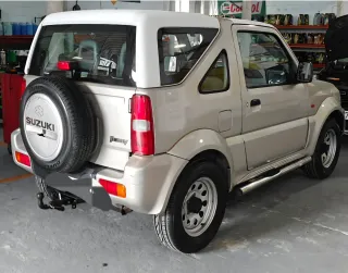 Suzuki Jimny 2004