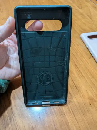 Fundas Spigen rosa y verde para Google Pixel 7a