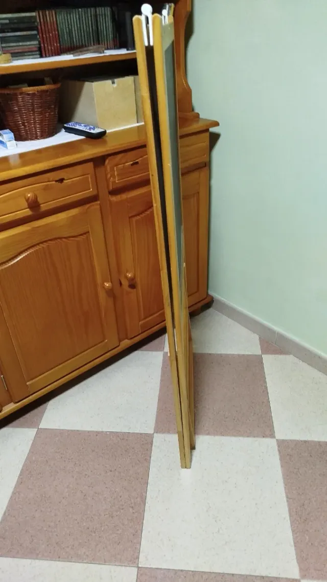 Pizarra, de tiza y rotuladores,doble cara.