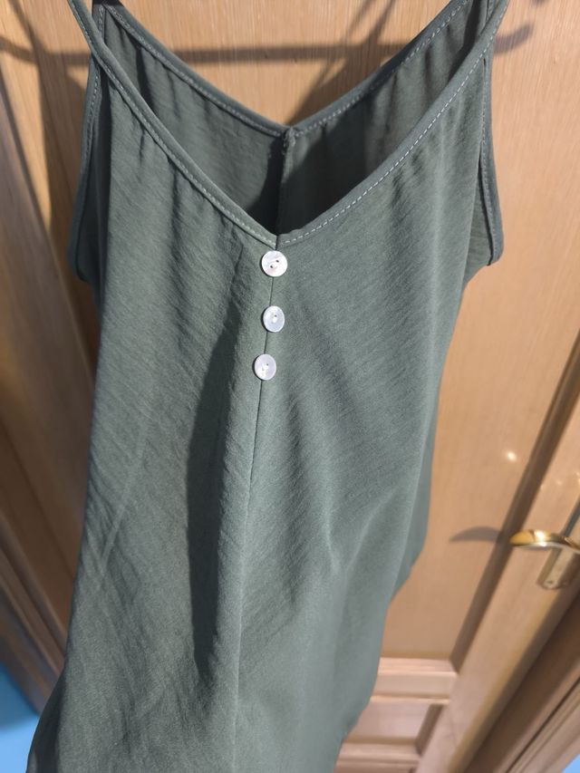 Camiseta tirantes verde militar