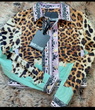 CHAQUETA JUST CAVALLI DE 750€ -Precio Negociable-