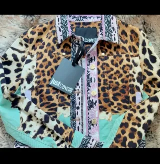 CHAQUETA JUST CAVALLI DE 750€ -Precio Negociable-