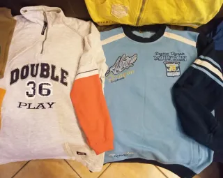 Lotto abbigliamento bambino 14 anni