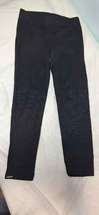 Conjunto térmico nieve camiseta y pantalón decath.