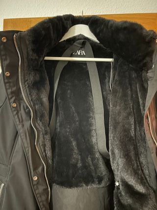 Anorak Zara Negro Talla XXL con Capucha