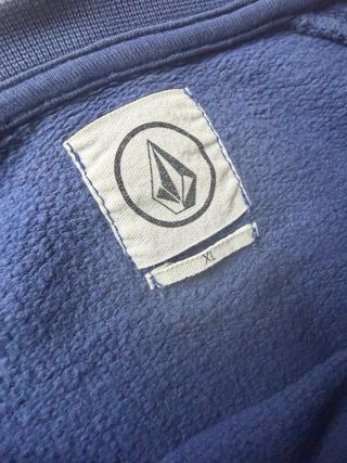 Sudadera Volcom azul con bolsillo