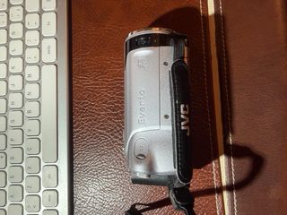 Videocámara JVC GZ-HM445SE – Full HD, 40x Zoom