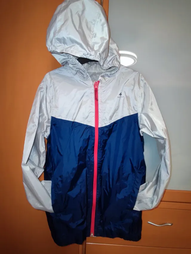 Chubasquero impermeable Decathlon Talla 10-11