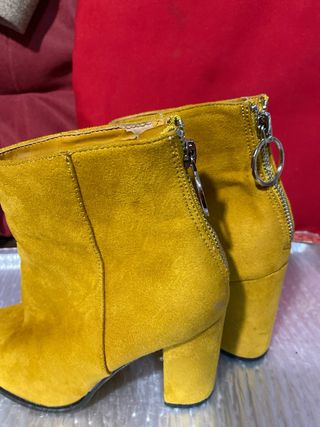 BOTINES amarillos de ante n 37