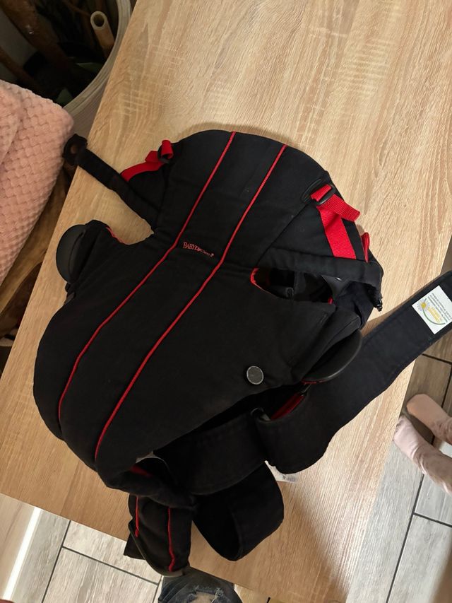 Portabebés BabyBjörn Negro/Rojo