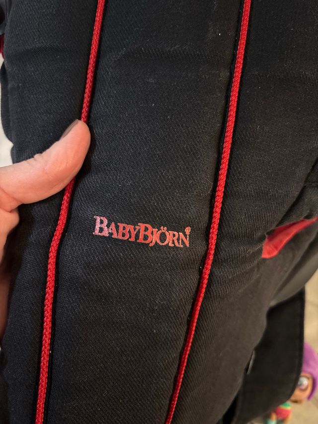 Portabebés BabyBjörn Negro/Rojo