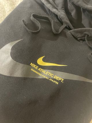 Felpa Nike con cappuccio nera e oro