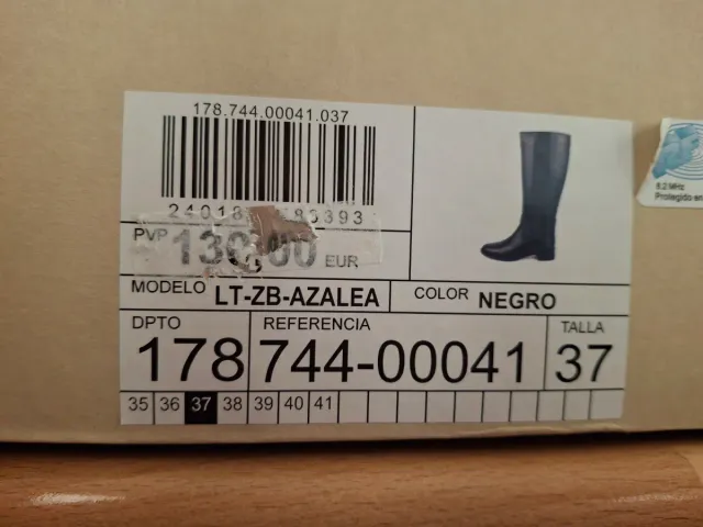 Botas piel Latouche negras nuevas en caja
