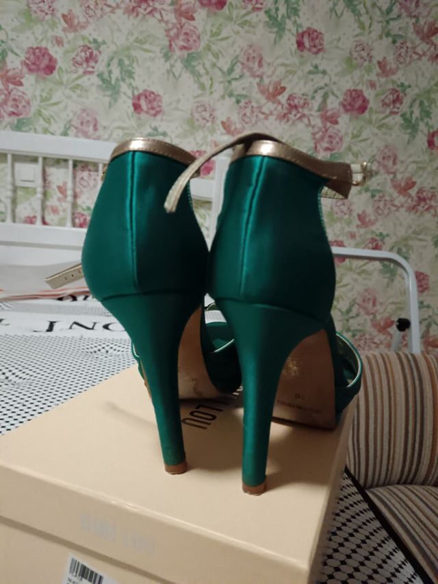 Zapatos de tacón T.38 verde esmeralda/dorado