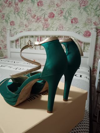 Zapatos de tacón T.38 verde esmeralda/dorado