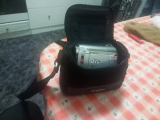Videocámara JVC Everio 30GB HD