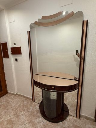 Recibidor madera y cristal