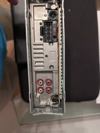 Reproductor de coche Sony con Radio CD